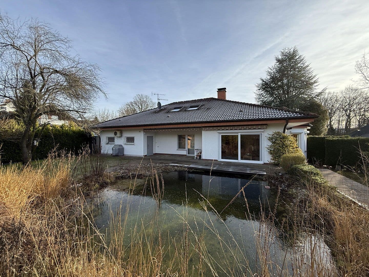 Prodej domu 240 m², pozemek 992 m², Weyerbusch, Porýní-Falc Prodej domu 240 m², pozemek 992 m², Weyerbusch, Porýní-Falc