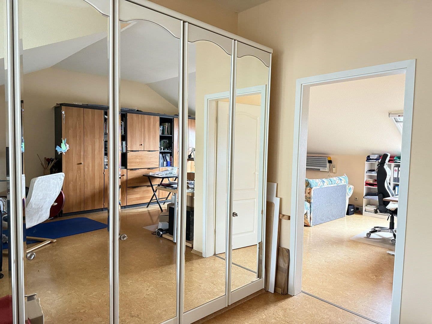 Prodej domu 240 m², pozemek 992 m², Weyerbusch, Porýní-Falc Prodej domu 240 m², pozemek 992 m², Weyerbusch, Porýní-Falc