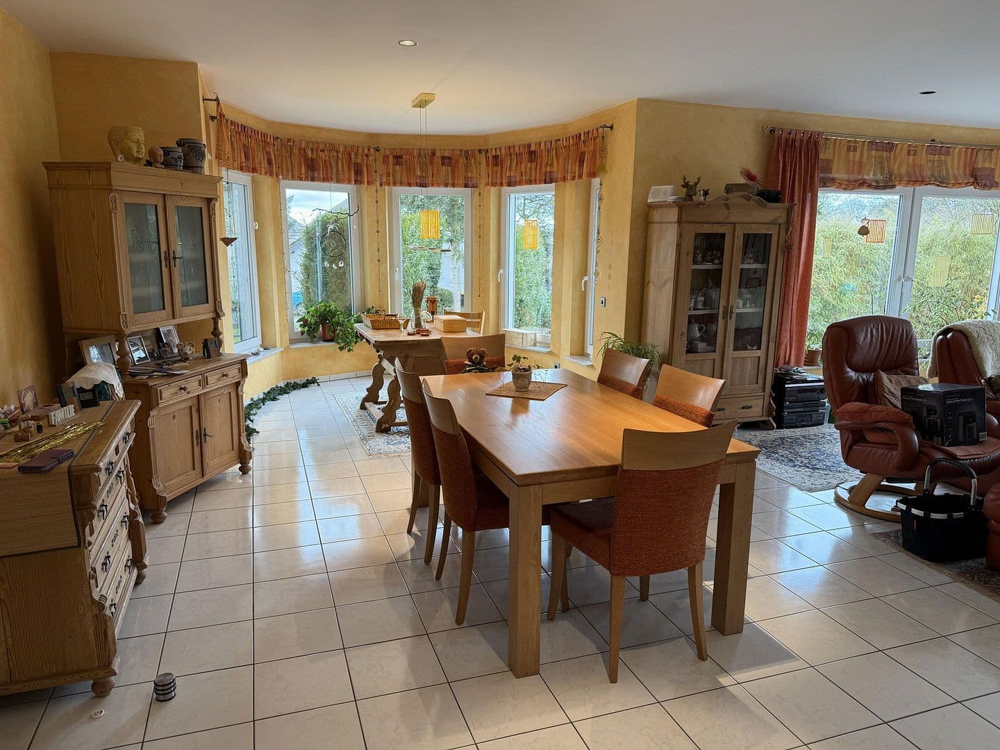 Prodej domu 240 m², pozemek 992 m², Weyerbusch, Porýní-Falc Prodej domu 240 m², pozemek 992 m², Weyerbusch, Porýní-Falc