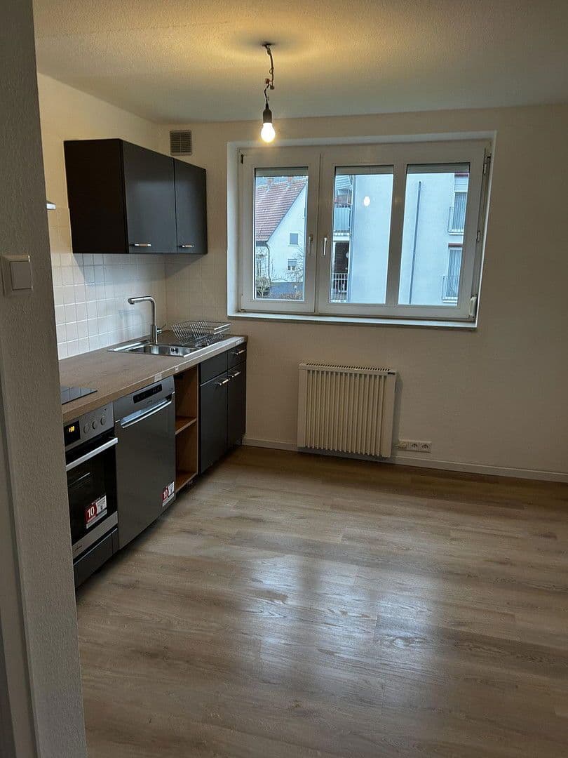 Pronájem bytu 2+1 52 m², Lessingstrasse 5, Tuttlingen, Bádensko-Württembersko Pronájem bytu 2+1 52 m², Lessingstrasse 5, Tuttlingen, Bádensko-Württembersko