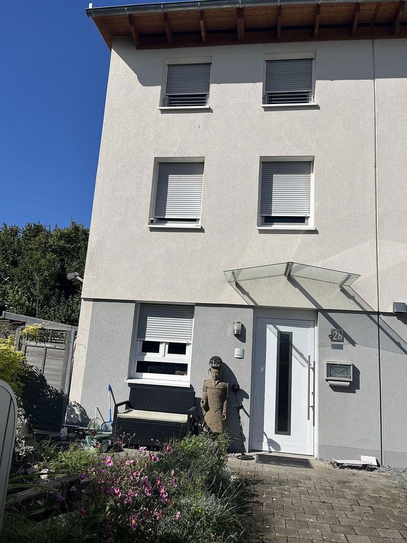 Prodej domu 144 m², pozemek 330 m², Gertrud Luckner Strasse 28, Ditzingen, Bádensko-Württembersko Prodej domu 144 m², pozemek 330 m², Gertrud Luckner Strasse 28, Ditzingen, Bádensko-Württembersko