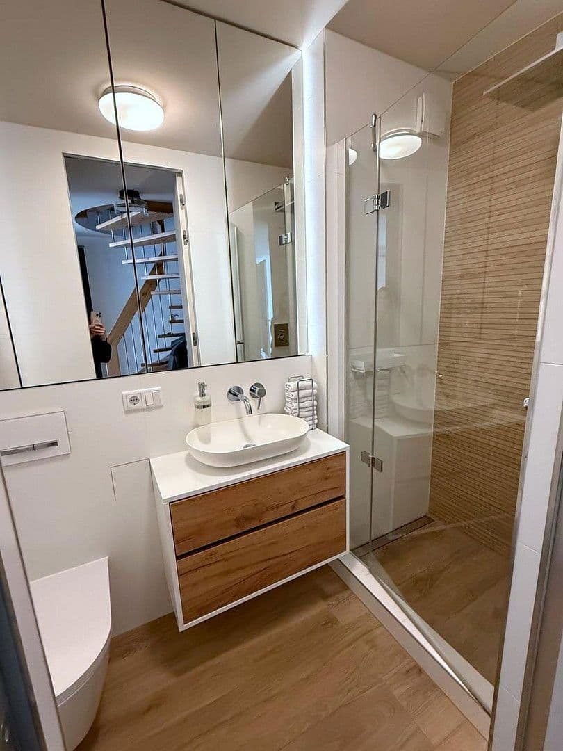 Pronájem bytu 4+kk 100 m², Kaiserswerther str. 73, Dusseldorf, Severní Porýní-Vestfálsko Pronájem bytu 4+kk 100 m², Kaiserswerther str. 73, Dusseldorf, Severní Porýní-Vestfálsko