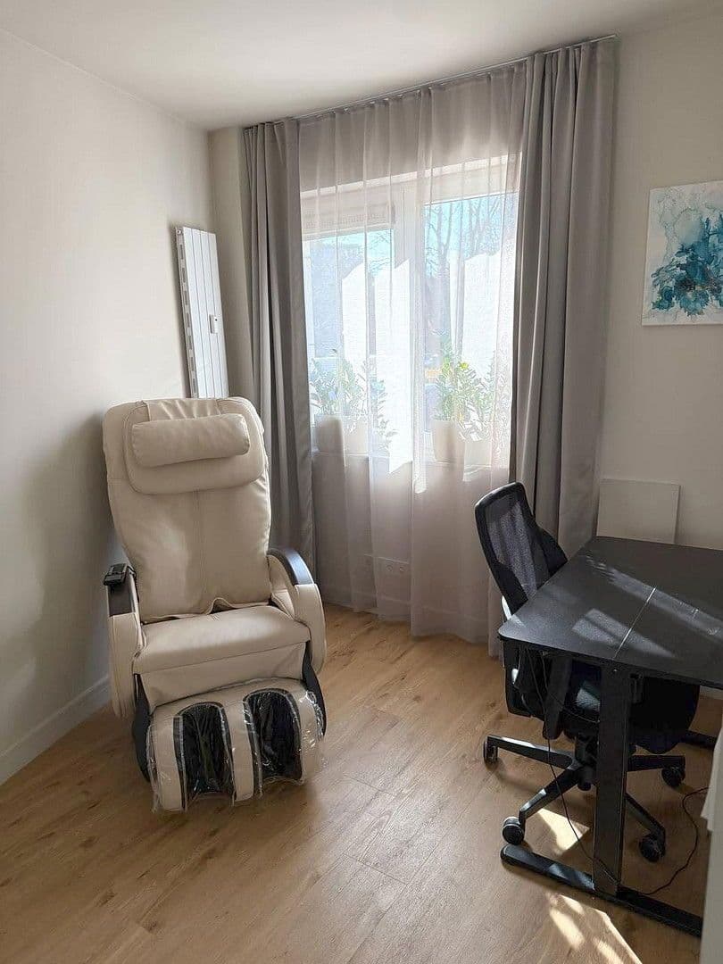 Pronájem bytu 4+kk 100 m², Kaiserswerther str. 73, Dusseldorf, Severní Porýní-Vestfálsko Pronájem bytu 4+kk 100 m², Kaiserswerther str. 73, Dusseldorf, Severní Porýní-Vestfálsko