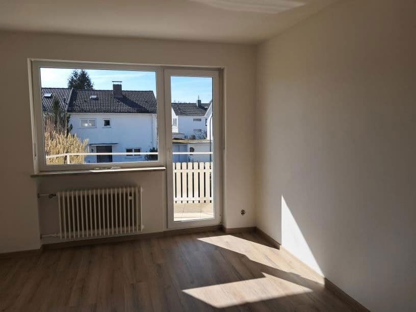 Pronájem domu 130 m², pozemek 237 m², Planegg, Bavorsko Pronájem domu 130 m², pozemek 237 m², Planegg, Bavorsko