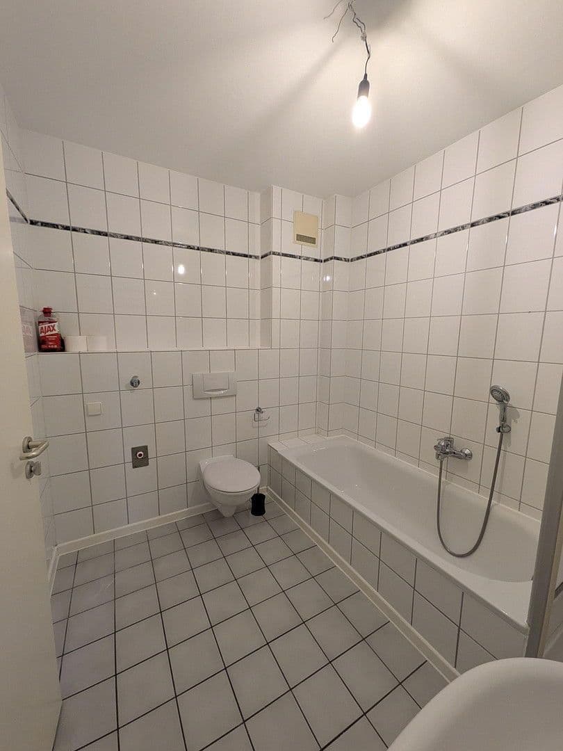 Prodej bytu 3+1 74 m², Niedererdstraße, Ludwigshafen am Rhein, Porýní-Falc Prodej bytu 3+1 74 m², Niedererdstraße, Ludwigshafen am Rhein, Porýní-Falc