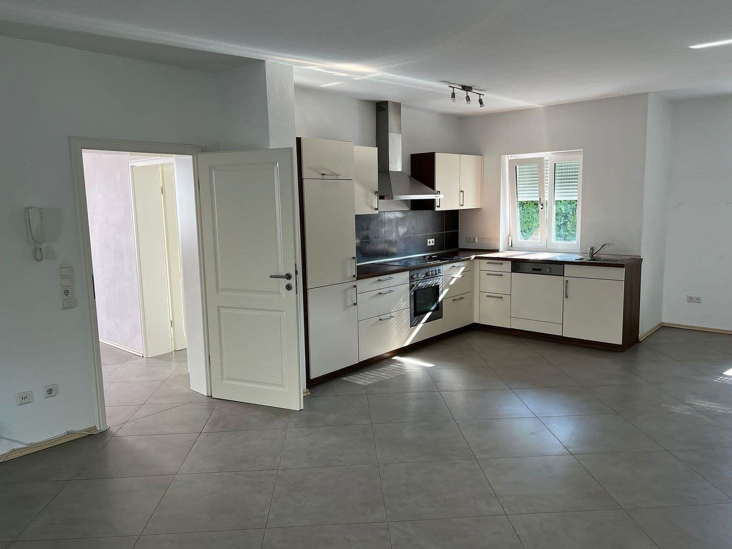 Pronájem domu 255 m², pozemek 300 m², Kirchstr. 16b, Reichenbach-Steegen, Porýní-Falc Pronájem domu 255 m², pozemek 300 m², Kirchstr. 16b, Reichenbach-Steegen, Porýní-Falc