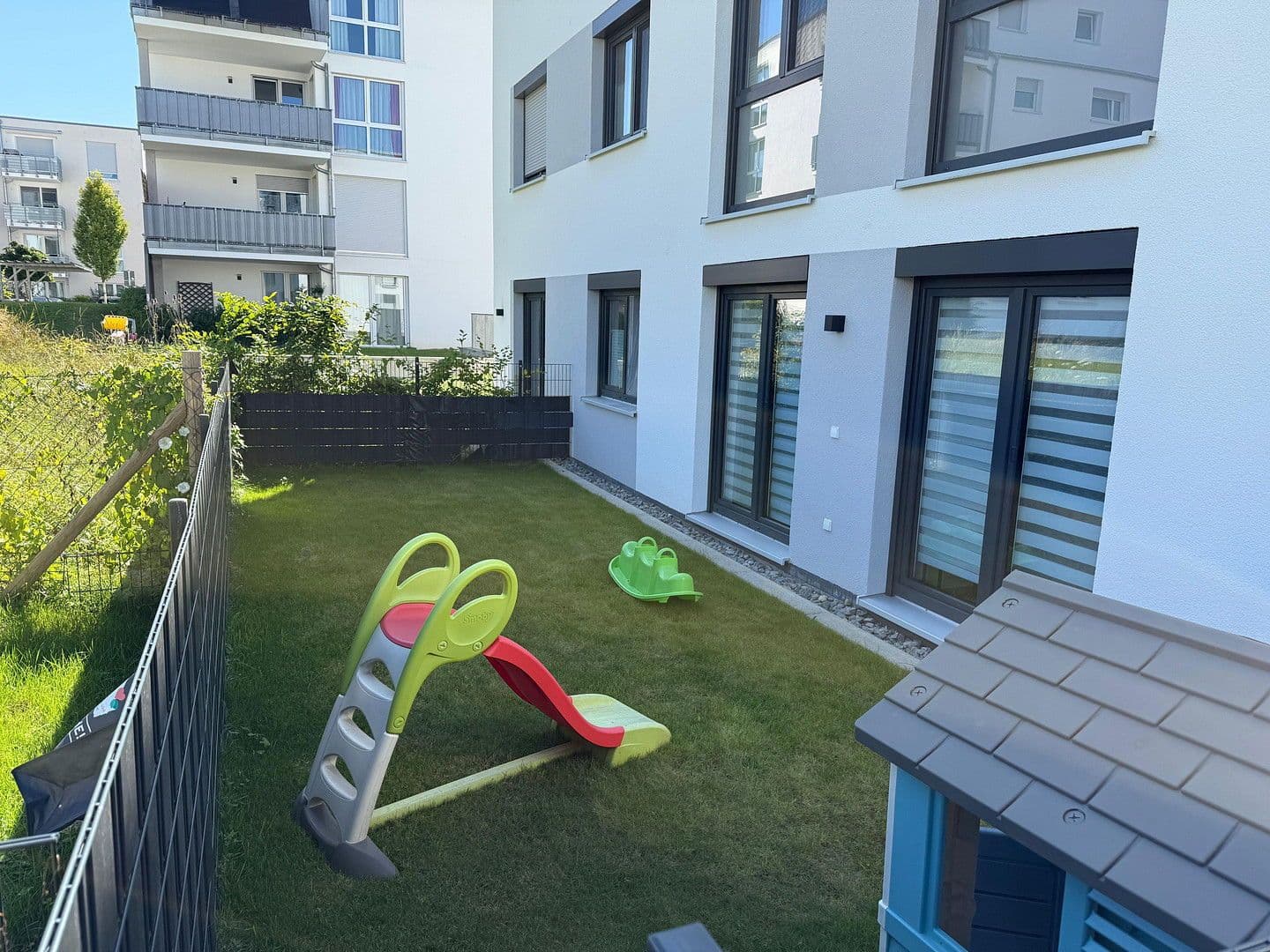 Prodej bytu 4+1 79 m², Käthe-Kollwitz-Str. 2, Holzgerlingen, Bádensko-Württembersko Prodej bytu 4+1 79 m², Käthe-Kollwitz-Str. 2, Holzgerlingen, Bádensko-Württembersko