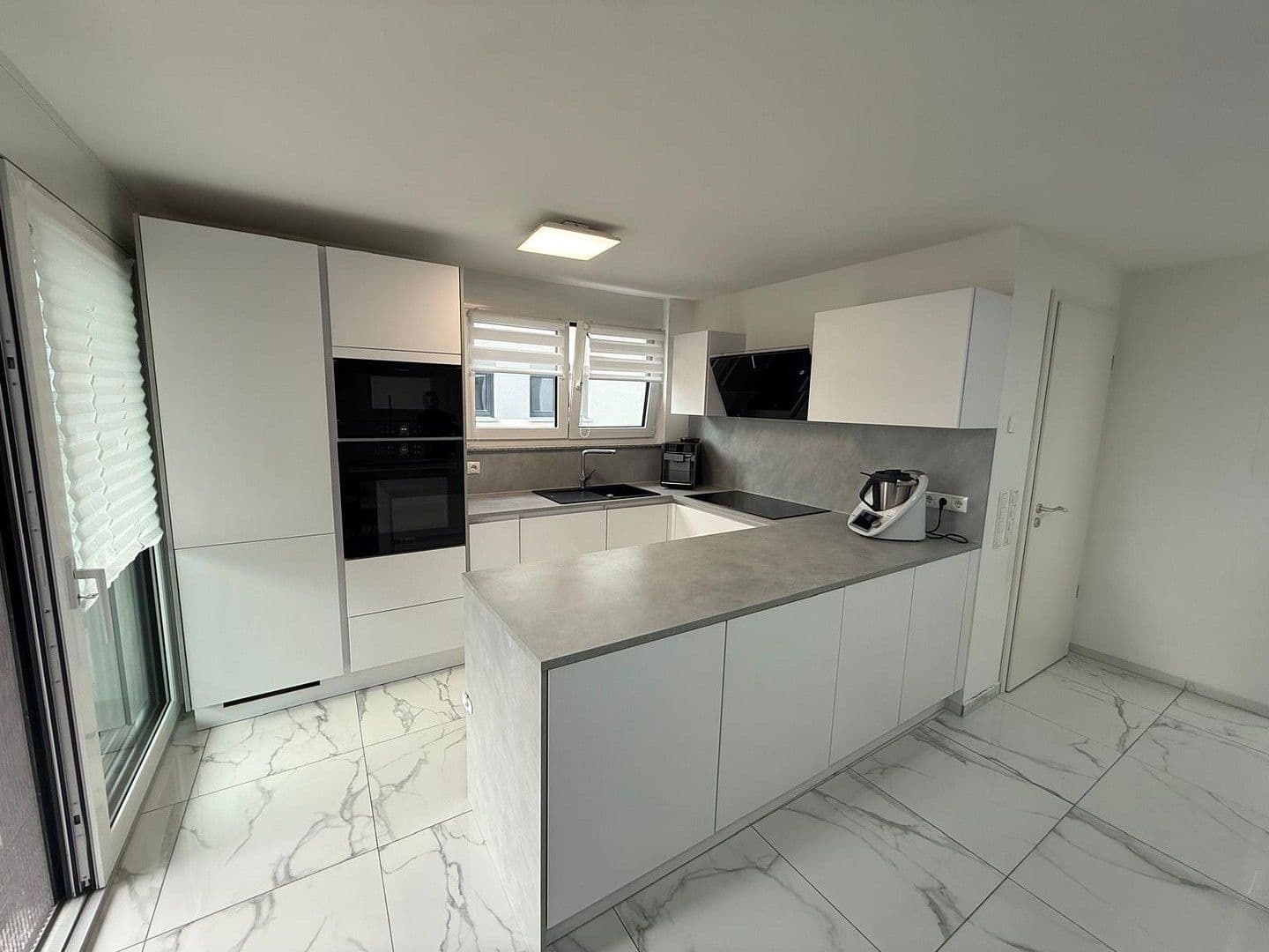 Prodej bytu 4+1 79 m², Käthe-Kollwitz-Str. 2, Holzgerlingen, Bádensko-Württembersko Prodej bytu 4+1 79 m², Käthe-Kollwitz-Str. 2, Holzgerlingen, Bádensko-Württembersko