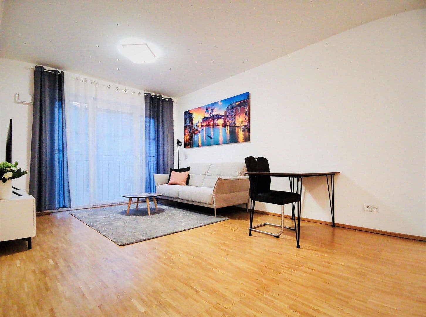 Pronájem bytu 2+1 55 m², Frankfurt am Main, Hessen Pronájem bytu 2+1 55 m², Frankfurt am Main, Hessen