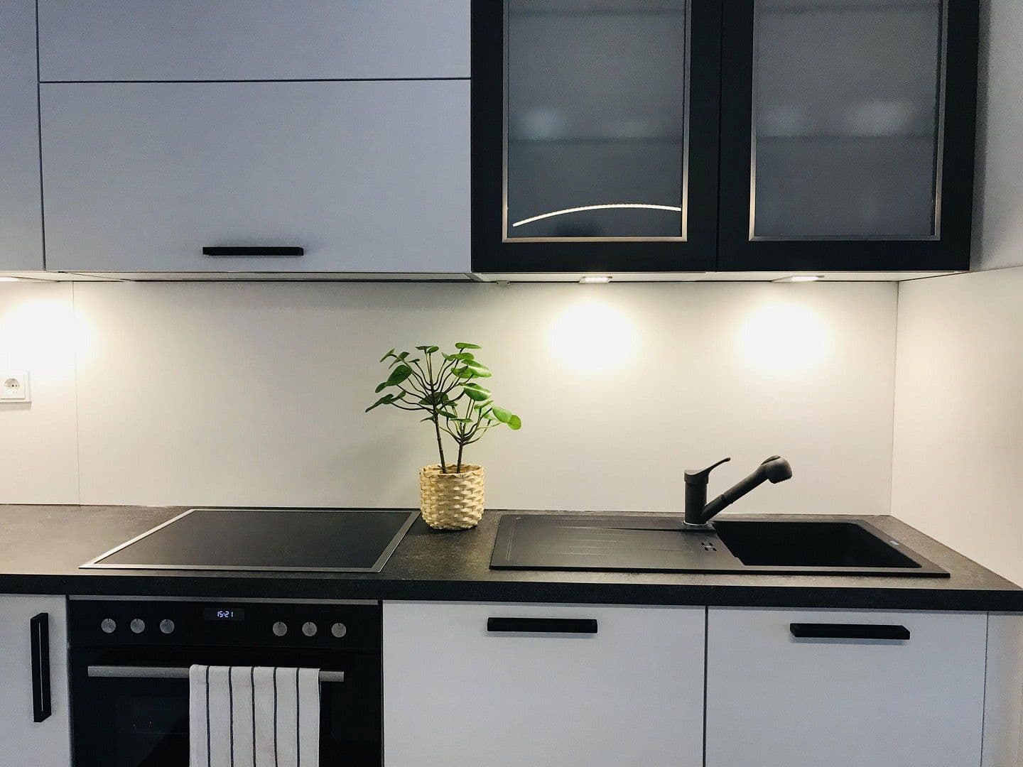 Pronájem bytu 2+1 55 m², Frankfurt am Main, Hessen Pronájem bytu 2+1 55 m², Frankfurt am Main, Hessen