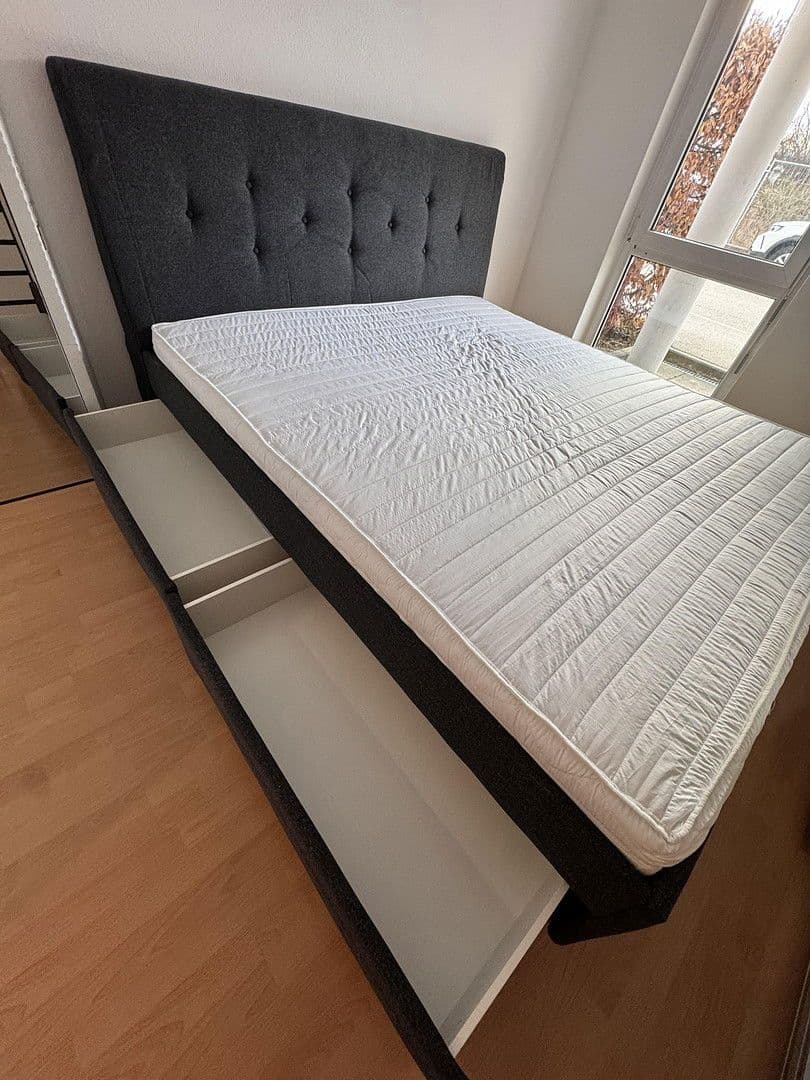 Pronájem bytu 2+1 57 m², Gärtnerstraße 31, Augsburg, Bavorsko Pronájem bytu 2+1 57 m², Gärtnerstraße 31, Augsburg, Bavorsko