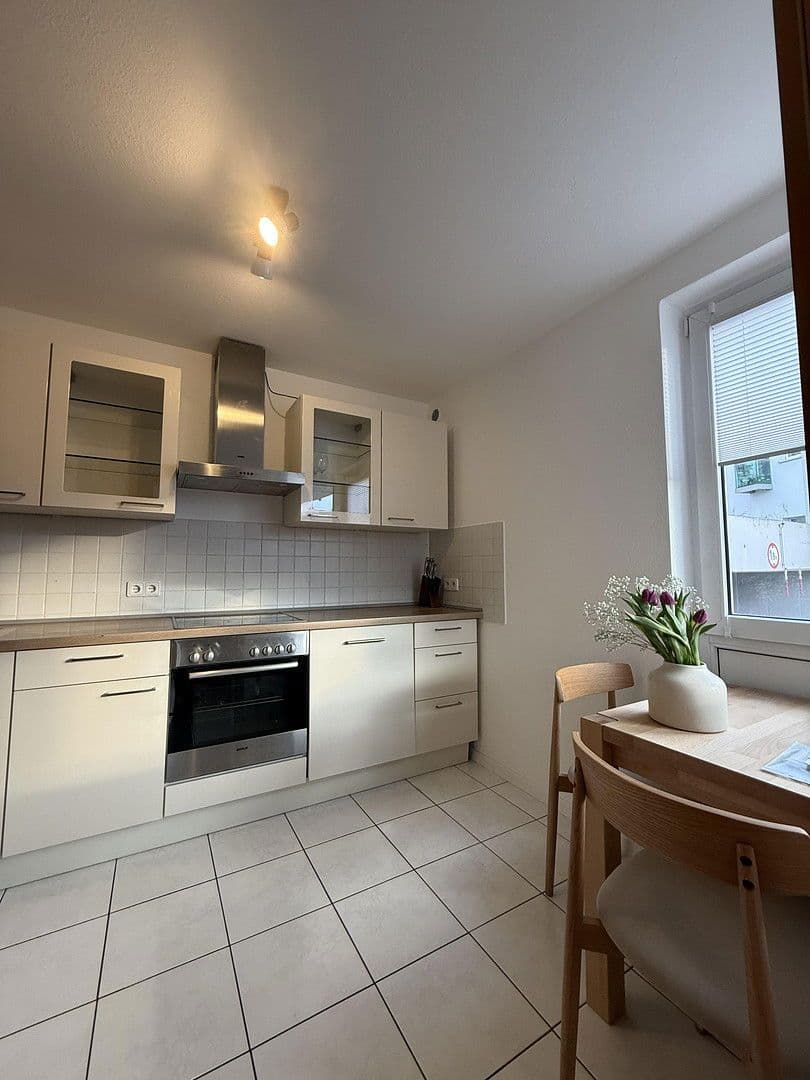 Pronájem bytu 2+1 57 m², Gärtnerstraße 31, Augsburg, Bavorsko Pronájem bytu 2+1 57 m², Gärtnerstraße 31, Augsburg, Bavorsko