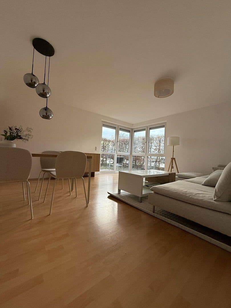 Pronájem bytu 2+1 57 m², Gärtnerstraße 31, Augsburg, Bavorsko Pronájem bytu 2+1 57 m², Gärtnerstraße 31, Augsburg, Bavorsko