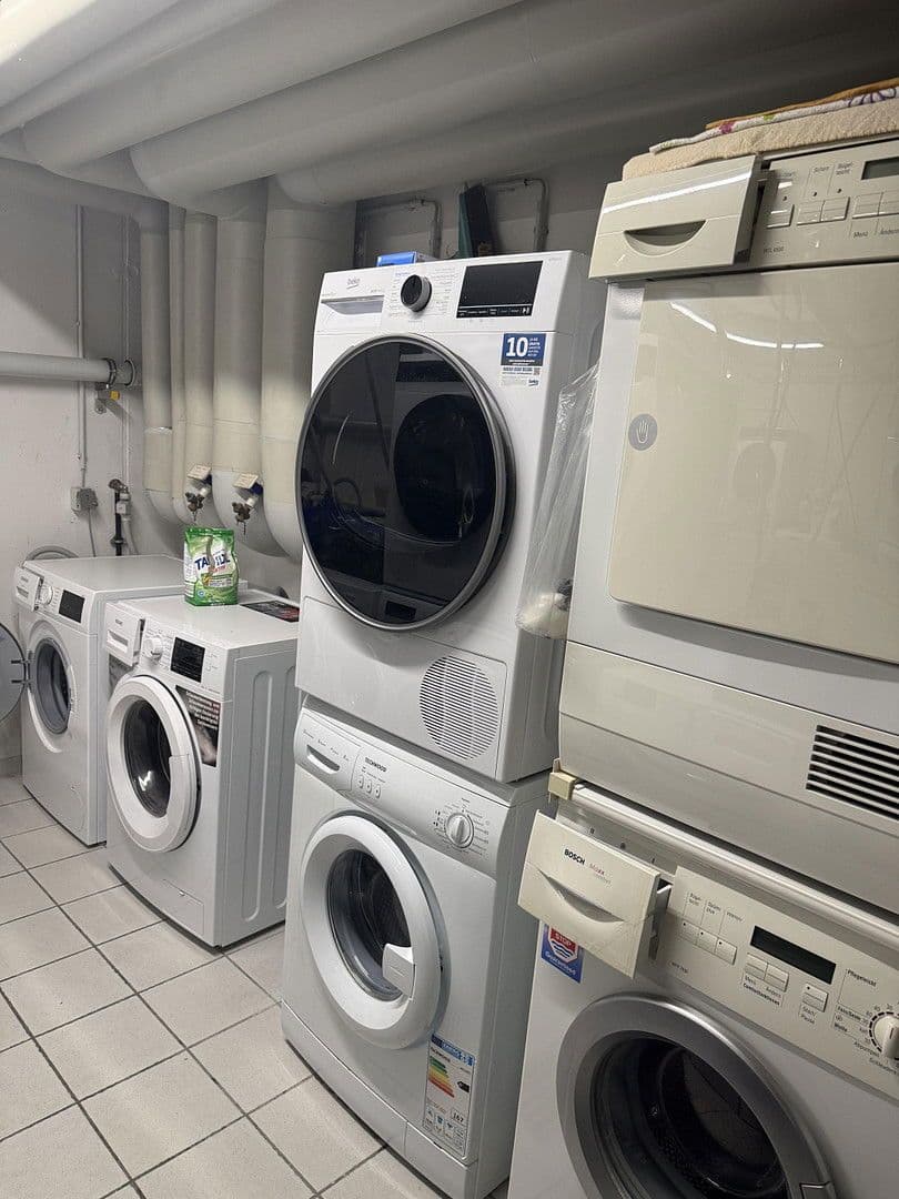 Pronájem bytu 2+1 57 m², Gärtnerstraße 31, Augsburg, Bavorsko Pronájem bytu 2+1 57 m², Gärtnerstraße 31, Augsburg, Bavorsko