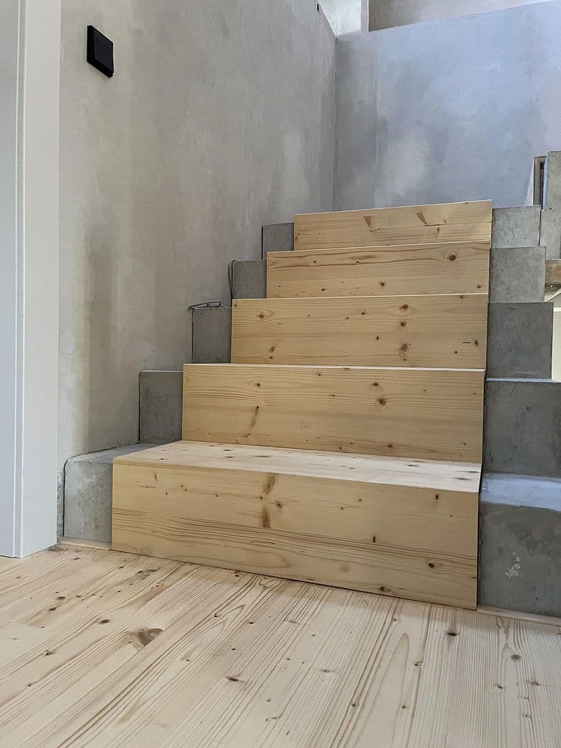 Prodej domu 170 m², pozemek 503 m², Moosach, Bavorsko Prodej domu 170 m², pozemek 503 m², Moosach, Bavorsko