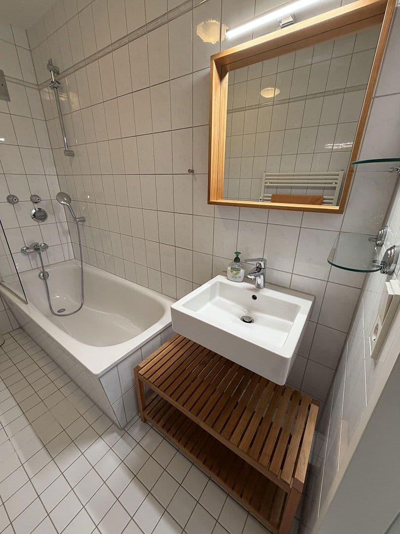 Pronájem bytu 3+1 60 m², München, Bavorsko Pronájem bytu 3+1 60 m², München, Bavorsko