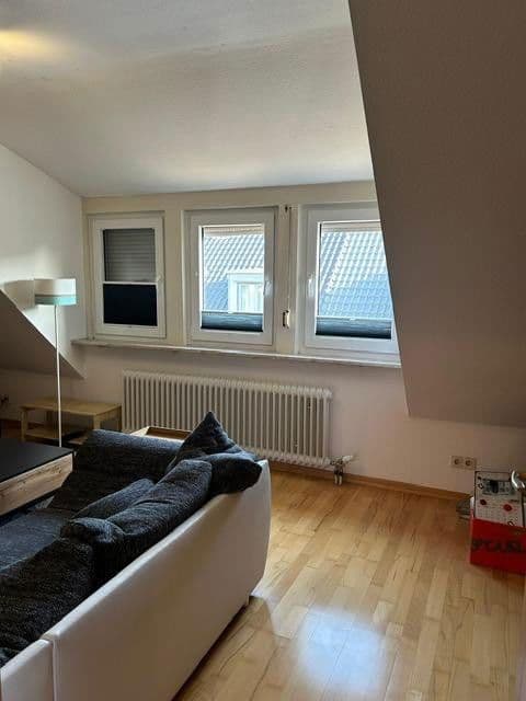 Pronájem bytu 2+1 64 m², Riedrain 9, Frankfurt, Hessen Pronájem bytu 2+1 64 m², Riedrain 9, Frankfurt, Hessen