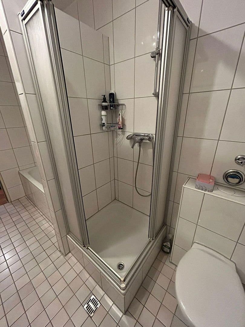 Pronájem bytu 2+1 64 m², Riedrain 9, Frankfurt, Hessen Pronájem bytu 2+1 64 m², Riedrain 9, Frankfurt, Hessen