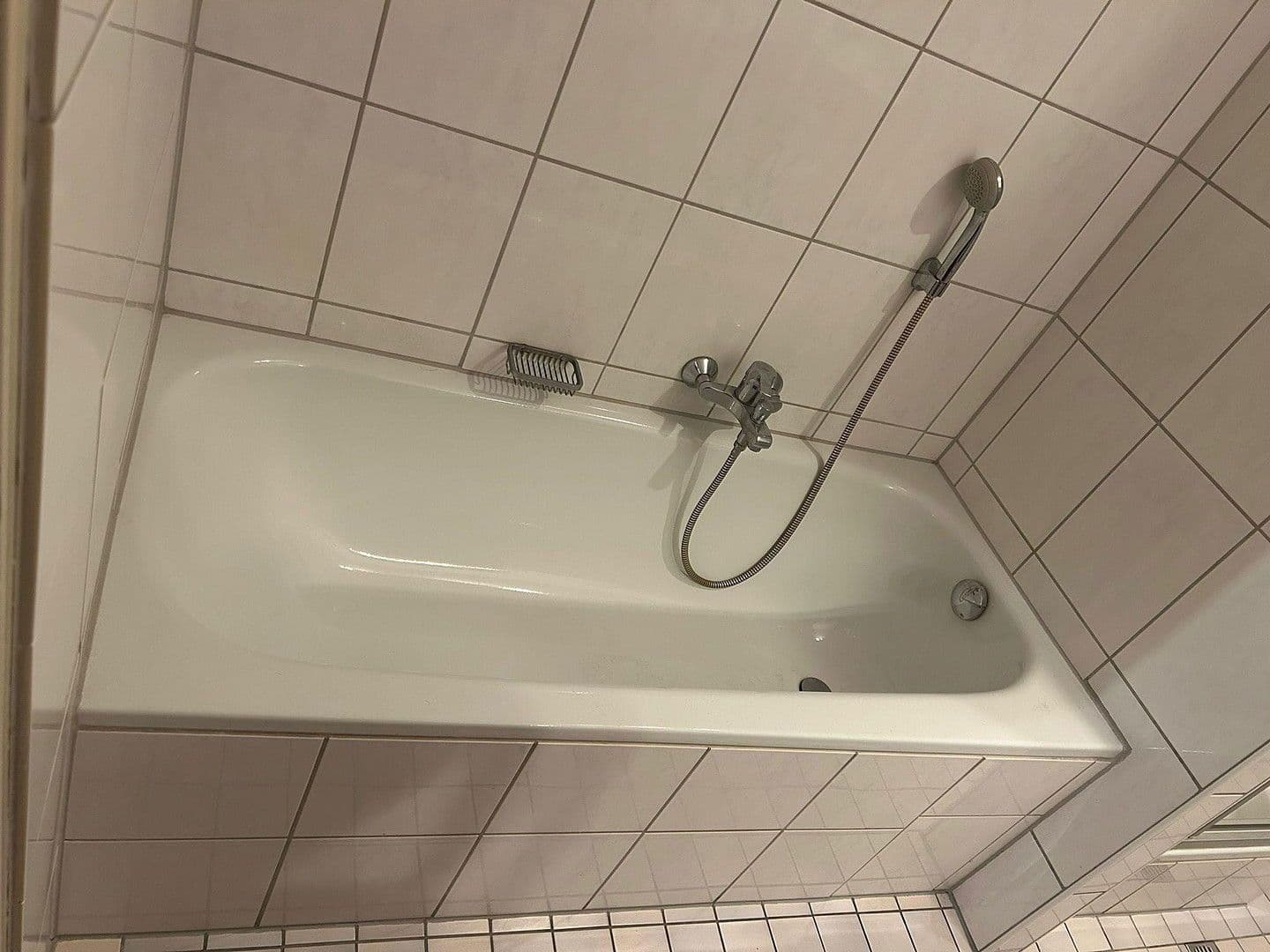 Pronájem bytu 2+1 64 m², Riedrain 9, Frankfurt, Hessen Pronájem bytu 2+1 64 m², Riedrain 9, Frankfurt, Hessen