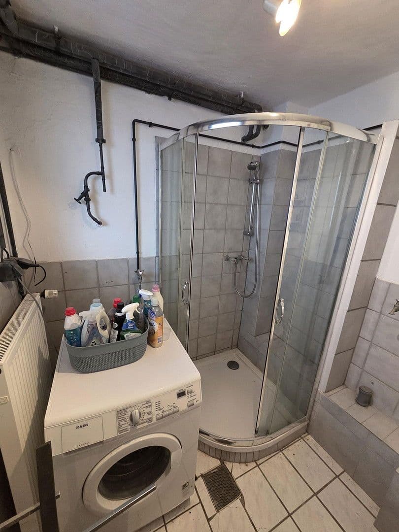 Prodej domu 110 m², pozemek 493 m², Anemonenweg 9a, Laatzen, Dolní Sasko Prodej domu 110 m², pozemek 493 m², Anemonenweg 9a, Laatzen, Dolní Sasko