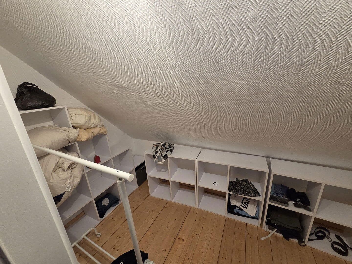 Prodej domu 110 m², pozemek 493 m², Anemonenweg 9a, Laatzen, Dolní Sasko Prodej domu 110 m², pozemek 493 m², Anemonenweg 9a, Laatzen, Dolní Sasko