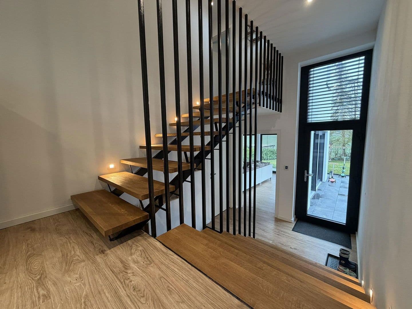 Prodej domu 306 m², pozemek 1.400 m², Ilsfeld, Bádensko-Württembersko Prodej domu 306 m², pozemek 1.400 m², Ilsfeld, Bádensko-Württembersko