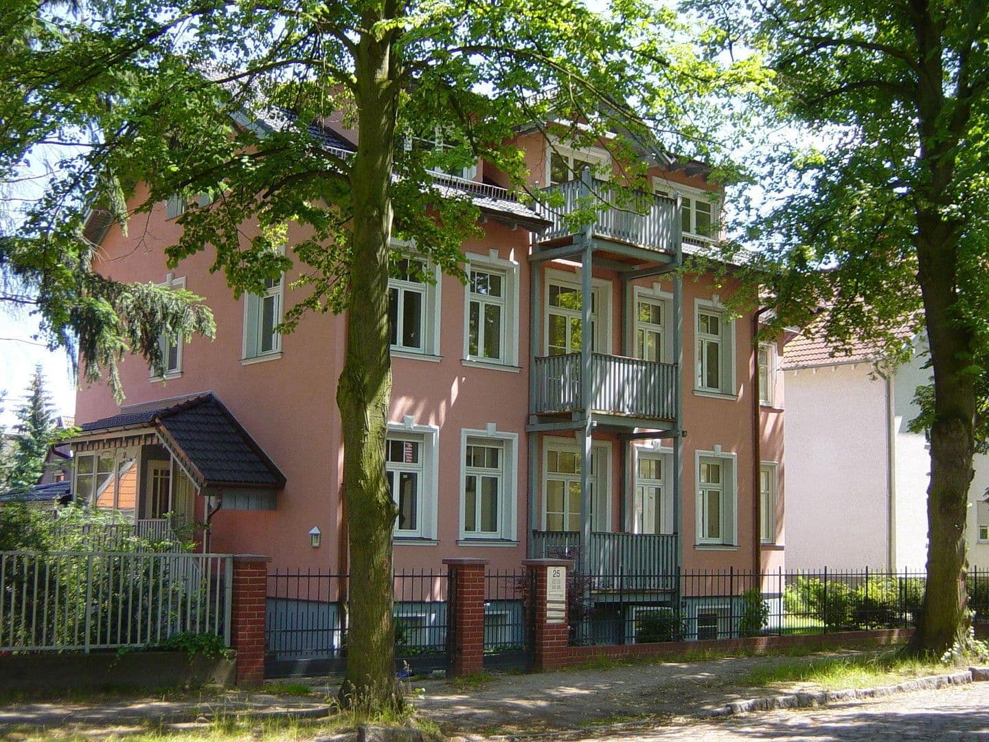 Prodej bytu 4+1 121 m², Berlin-Frohnau-Glienicke, Berlín Prodej bytu 4+1 121 m², Berlin-Frohnau-Glienicke, Berlín