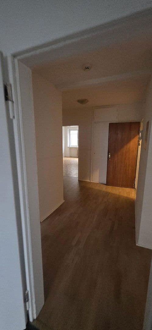Pronájem bytu 3+1 80 m², Wuppertal, Severní Porýní-Vestfálsko Pronájem bytu 3+1 80 m², Wuppertal, Severní Porýní-Vestfálsko
