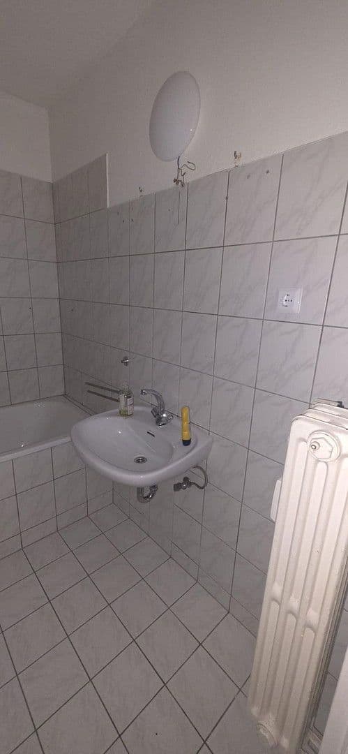 Pronájem bytu 3+1 80 m², Wuppertal, Severní Porýní-Vestfálsko Pronájem bytu 3+1 80 m², Wuppertal, Severní Porýní-Vestfálsko