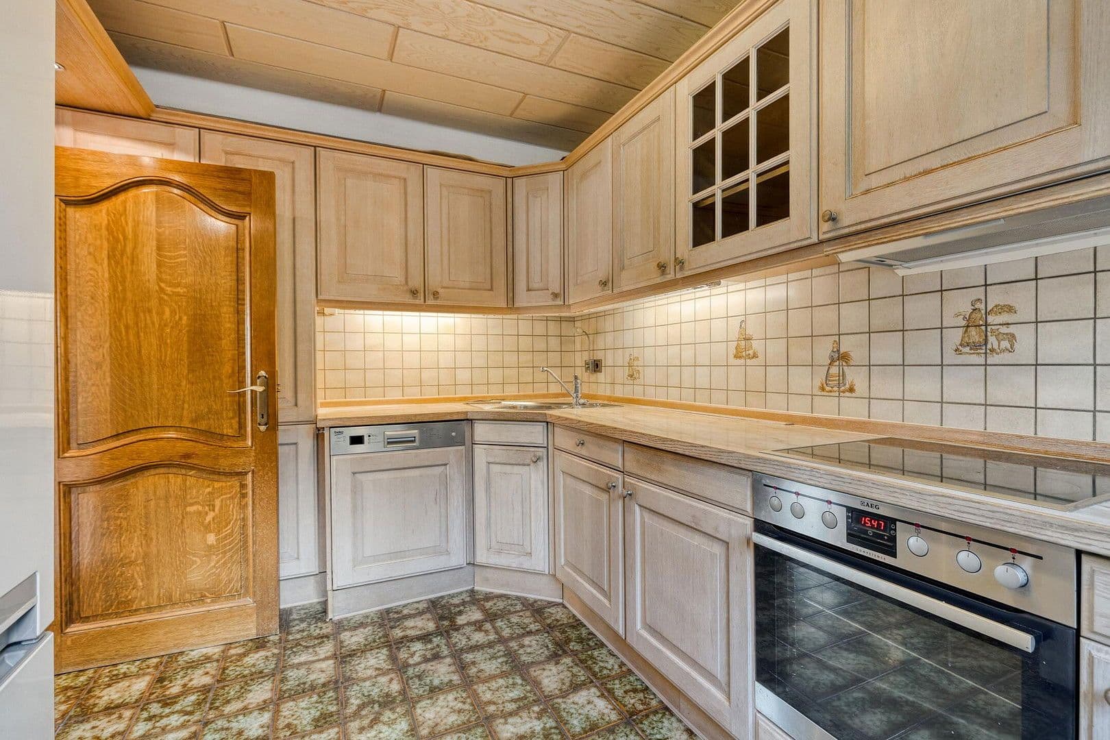 Prodej domu 206 m², pozemek 992 m², Wachtberg, Severní Porýní-Vestfálsko Prodej domu 206 m², pozemek 992 m², Wachtberg, Severní Porýní-Vestfálsko