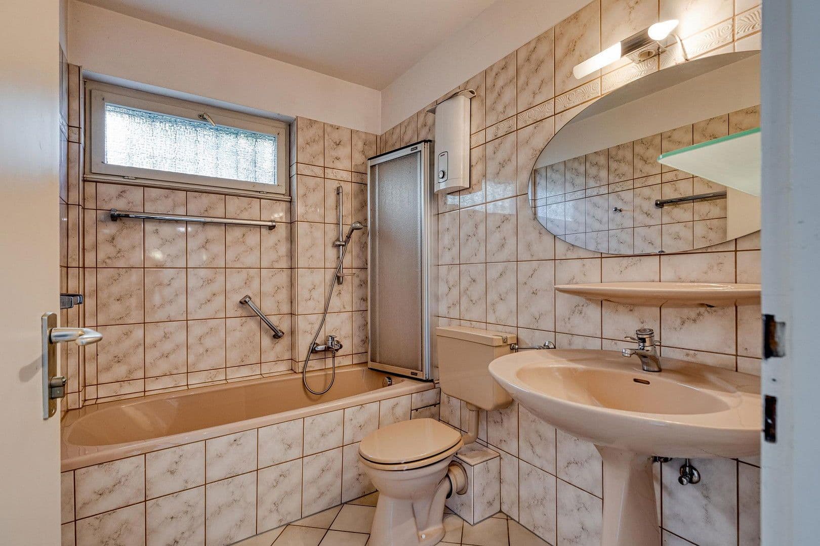 Prodej domu 206 m², pozemek 992 m², Wachtberg, Severní Porýní-Vestfálsko Prodej domu 206 m², pozemek 992 m², Wachtberg, Severní Porýní-Vestfálsko