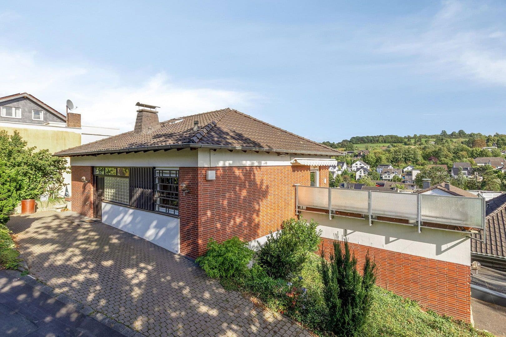 Prodej domu 206 m², pozemek 992 m², Wachtberg, Severní Porýní-Vestfálsko Prodej domu 206 m², pozemek 992 m², Wachtberg, Severní Porýní-Vestfálsko