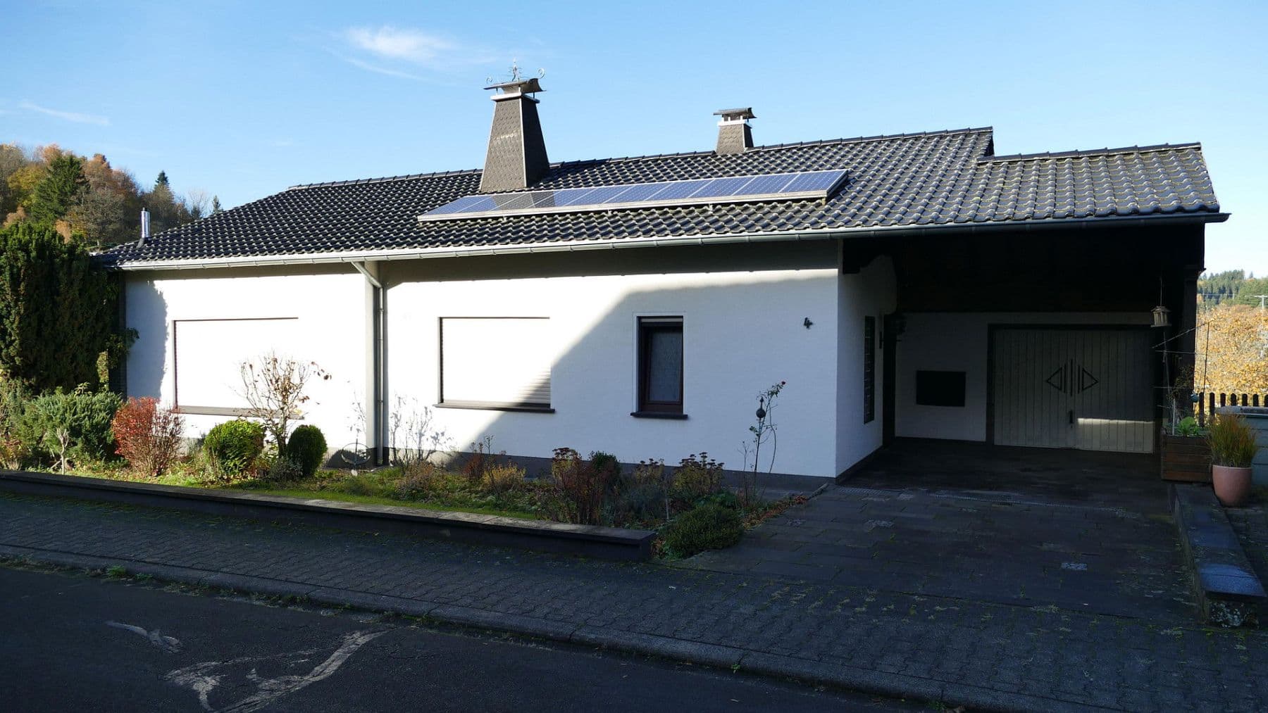 Prodej domu 139 m², pozemek 744 m², Enzenberg 4, Jünkerath, Porýní-Falc Prodej domu 139 m², pozemek 744 m², Enzenberg 4, Jünkerath, Porýní-Falc