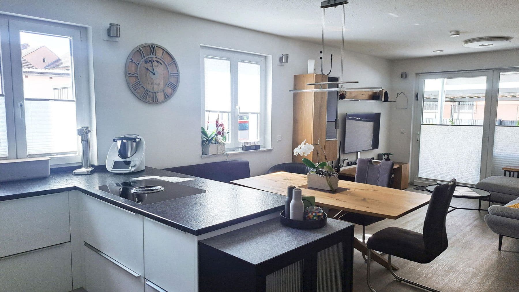 Prodej bytu 4+1 102 m², Feucht, Bavorsko Prodej bytu 4+1 102 m², Feucht, Bavorsko