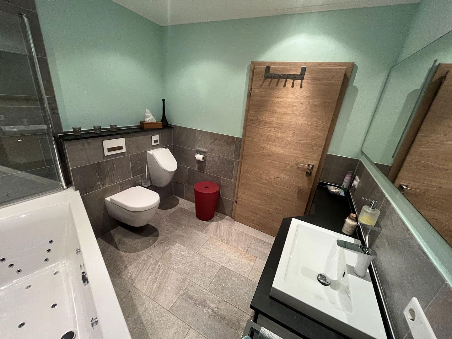 Prodej domu 350 m², pozemek 766 m², Kickelsberg 17, Bad Camberg, Hessen Prodej domu 350 m², pozemek 766 m², Kickelsberg 17, Bad Camberg, Hessen