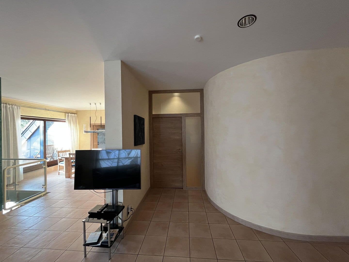 Prodej domu 350 m², pozemek 766 m², Kickelsberg 17, Bad Camberg, Hessen Prodej domu 350 m², pozemek 766 m², Kickelsberg 17, Bad Camberg, Hessen