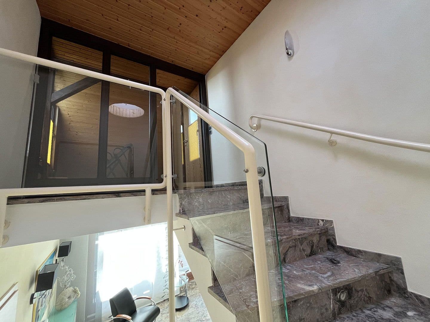 Prodej domu 350 m², pozemek 766 m², Kickelsberg 17, Bad Camberg, Hessen Prodej domu 350 m², pozemek 766 m², Kickelsberg 17, Bad Camberg, Hessen