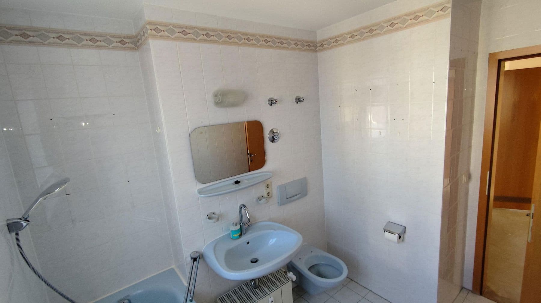 Prodej bytu 3+1 76 m², Zum Heiderand 30, Dresden - Weißig, Sasko Prodej bytu 3+1 76 m², Zum Heiderand 30, Dresden - Weißig, Sasko