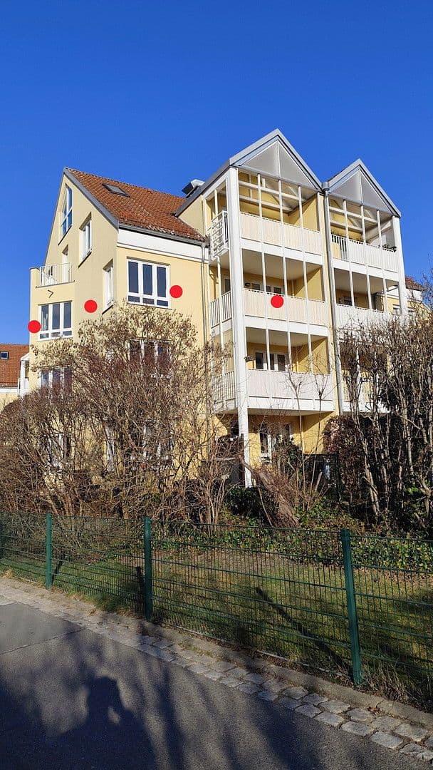 Prodej bytu 3+1 76 m², Zum Heiderand 30, Dresden - Weißig, Sasko Prodej bytu 3+1 76 m², Zum Heiderand 30, Dresden - Weißig, Sasko