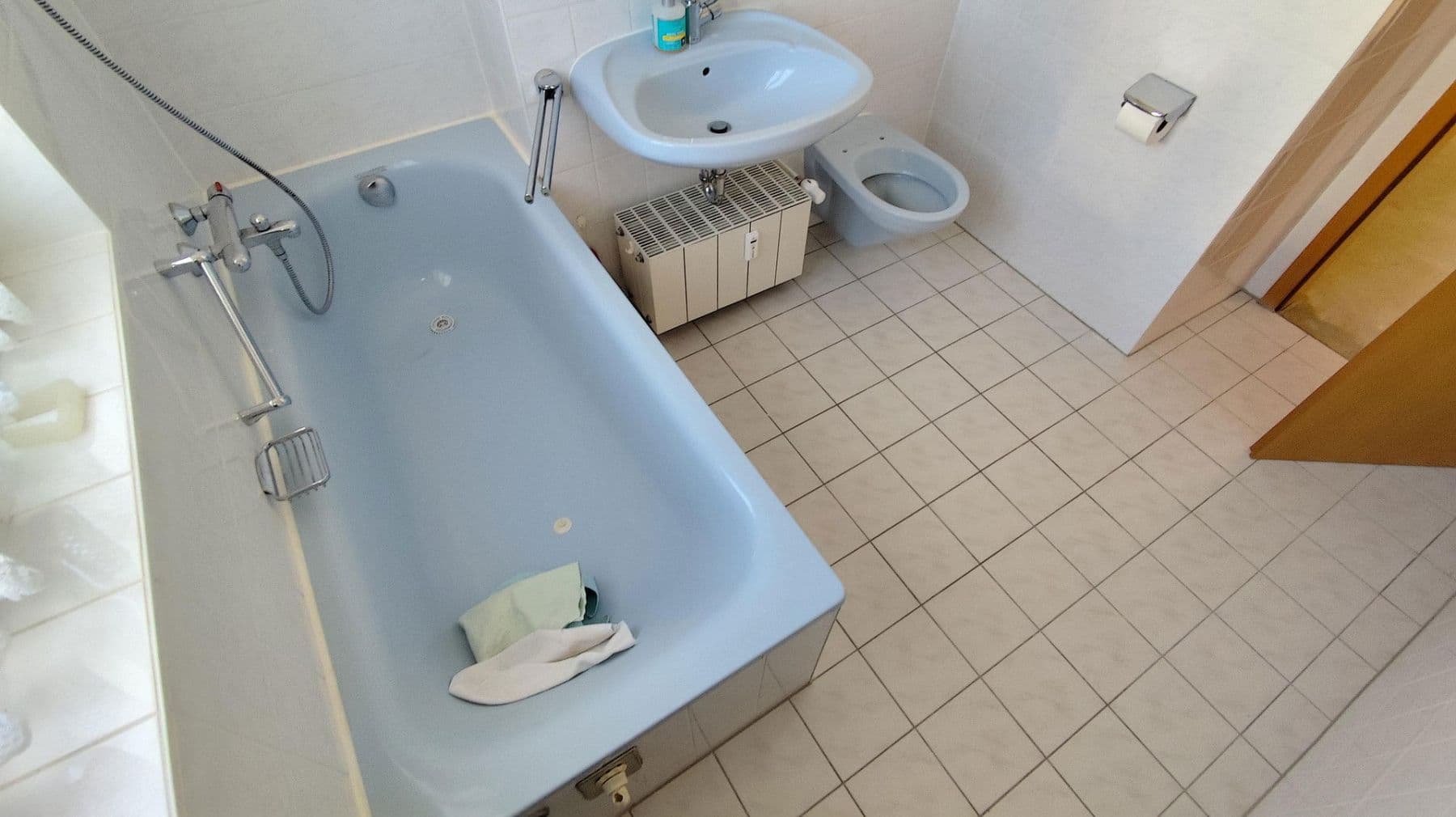 Prodej bytu 3+1 76 m², Zum Heiderand 30, Dresden - Weißig, Sasko Prodej bytu 3+1 76 m², Zum Heiderand 30, Dresden - Weißig, Sasko