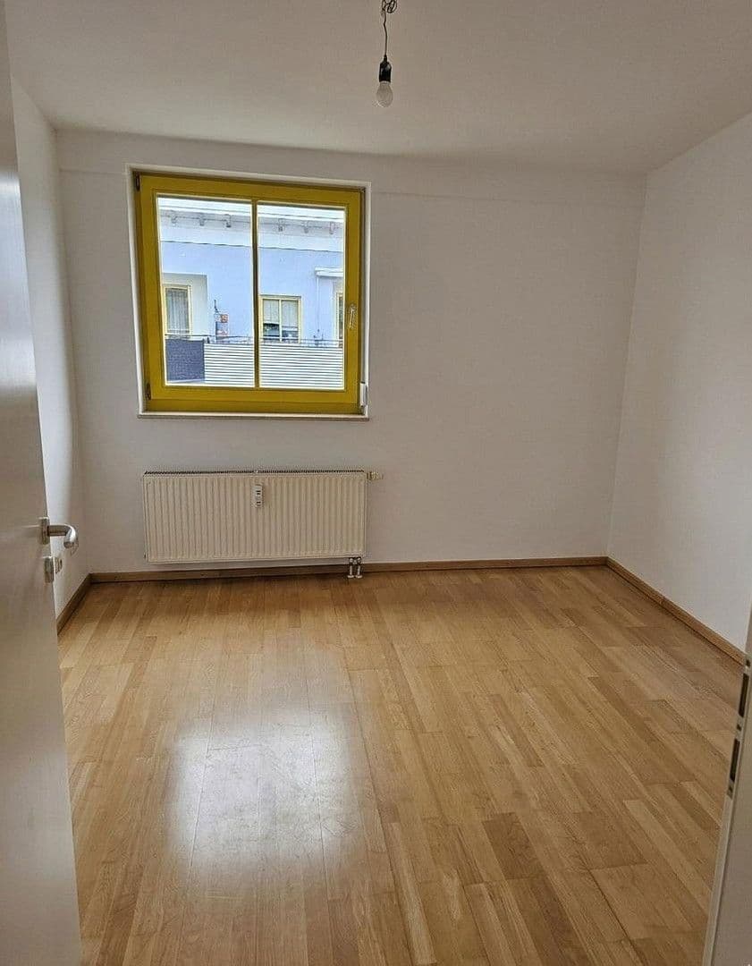 Prodej bytu 3+1 92 m², Erika-Cremer-Straße 15, München, Bavorsko Prodej bytu 3+1 92 m², Erika-Cremer-Straße 15, München, Bavorsko