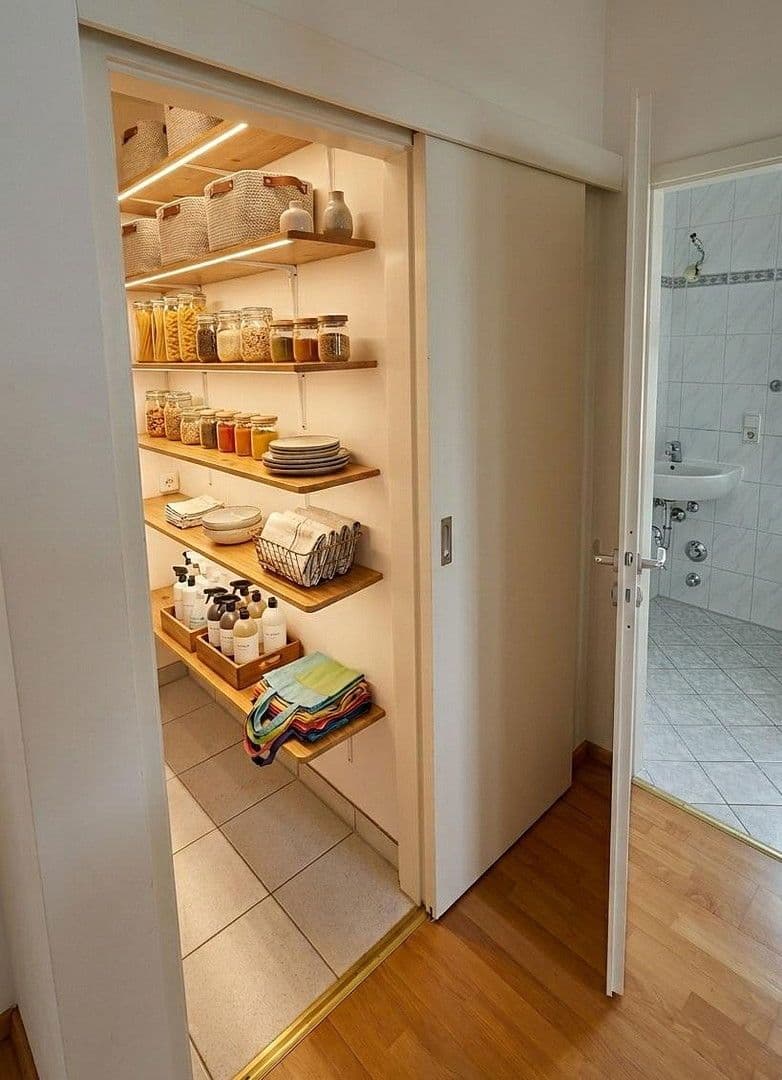 Prodej bytu 3+1 92 m², Erika-Cremer-Straße 15, München, Bavorsko Prodej bytu 3+1 92 m², Erika-Cremer-Straße 15, München, Bavorsko