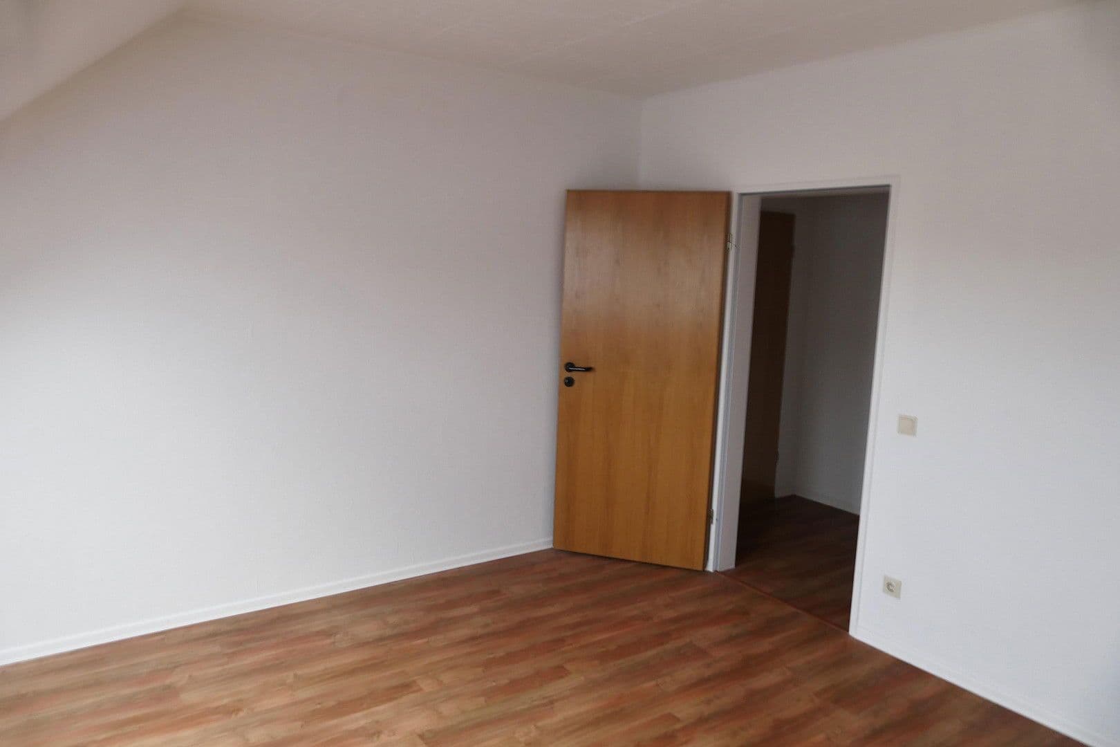 Pronájem bytu 2+1 74 m², Plaidt, Porýní-Falc Pronájem bytu 2+1 74 m², Plaidt, Porýní-Falc