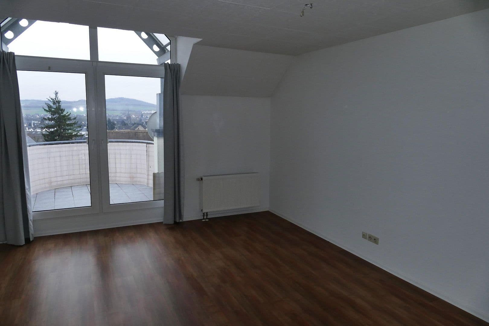 Pronájem bytu 2+1 74 m², Plaidt, Porýní-Falc Pronájem bytu 2+1 74 m², Plaidt, Porýní-Falc