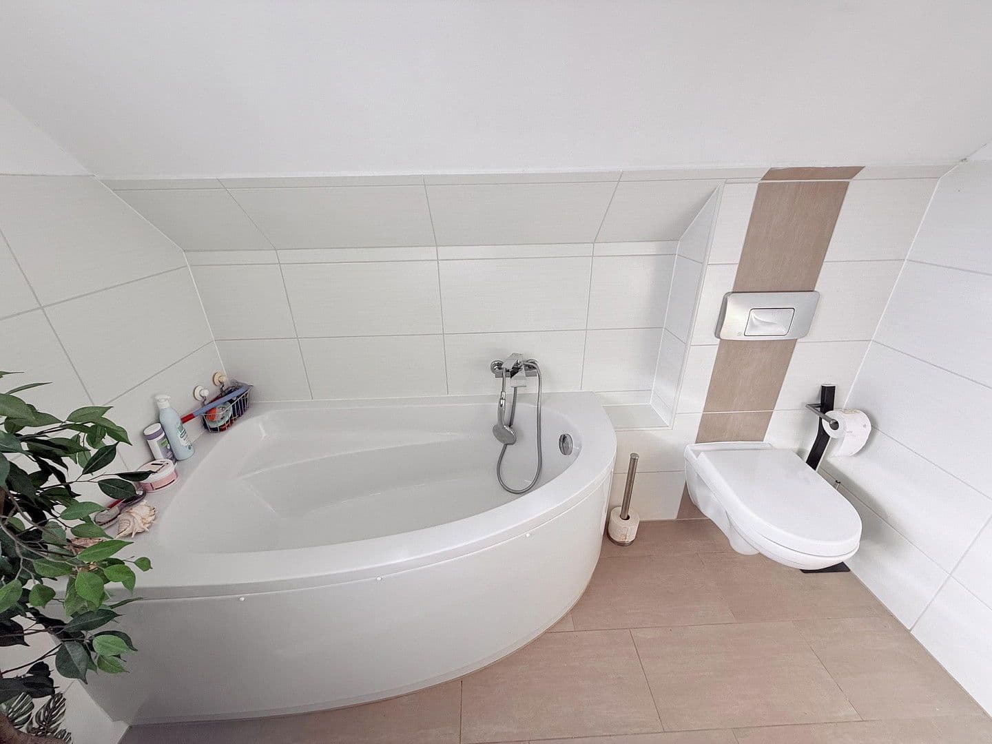 Prodej domu 119 m², pozemek 520 m², Bernau, Braniborsko Prodej domu 119 m², pozemek 520 m², Bernau, Braniborsko