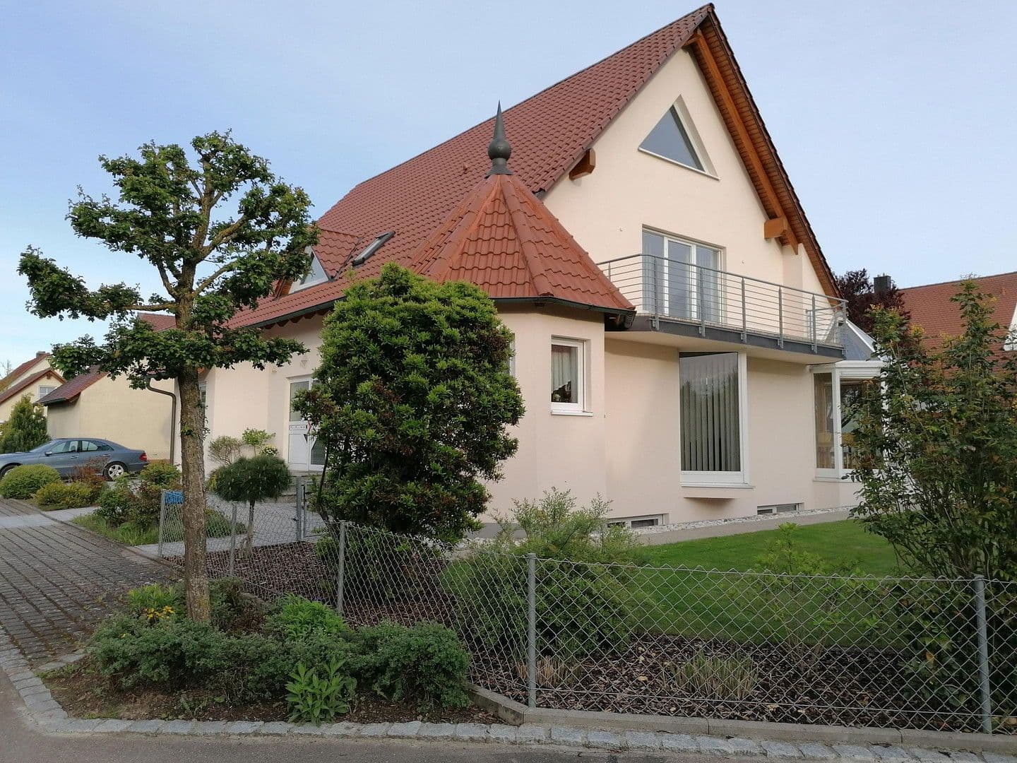 Prodej domu 346 m², pozemek 893 m², Höchstädt an der Donau, Bavorsko Prodej domu 346 m², pozemek 893 m², Höchstädt an der Donau, Bavorsko