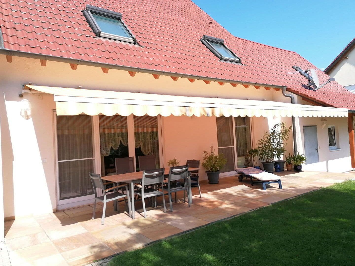 Prodej domu 346 m², pozemek 893 m², Höchstädt an der Donau, Bavorsko Prodej domu 346 m², pozemek 893 m², Höchstädt an der Donau, Bavorsko