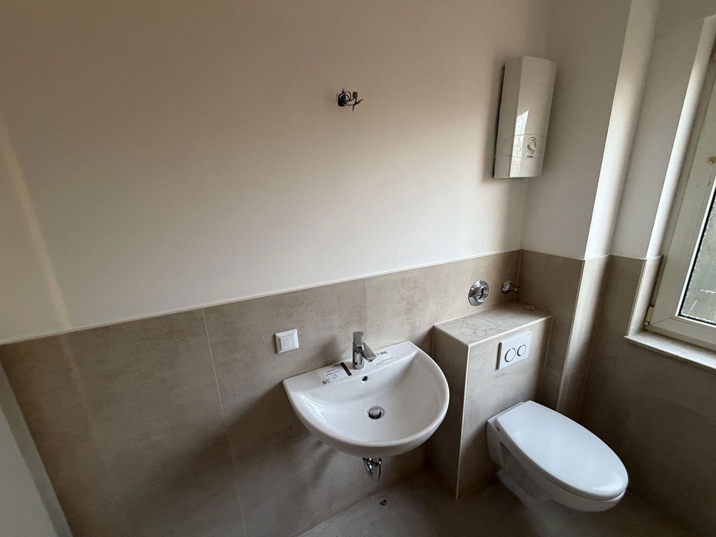 Pronájem bytu 3+1 73 m², Köln, Severní Porýní-Vestfálsko Pronájem bytu 3+1 73 m², Köln, Severní Porýní-Vestfálsko