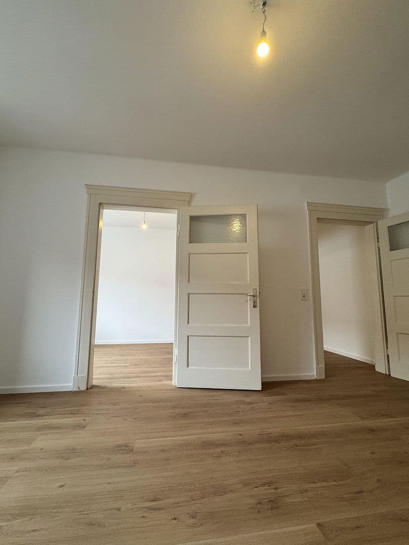 Pronájem bytu 3+1 80 m², Hannover, Dolní Sasko Pronájem bytu 3+1 80 m², Hannover, Dolní Sasko