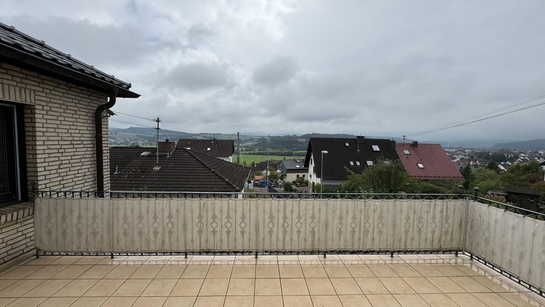 Prodej domu 180 m², pozemek 758 m², Wächtersbach, Hessen Prodej domu 180 m², pozemek 758 m², Wächtersbach, Hessen